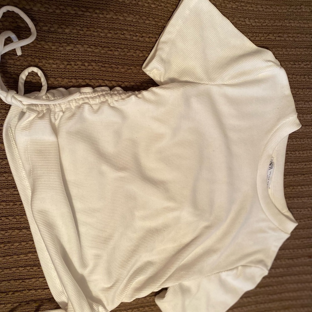 Zara | Ruched Ribbed Top - Picture 4 of 4